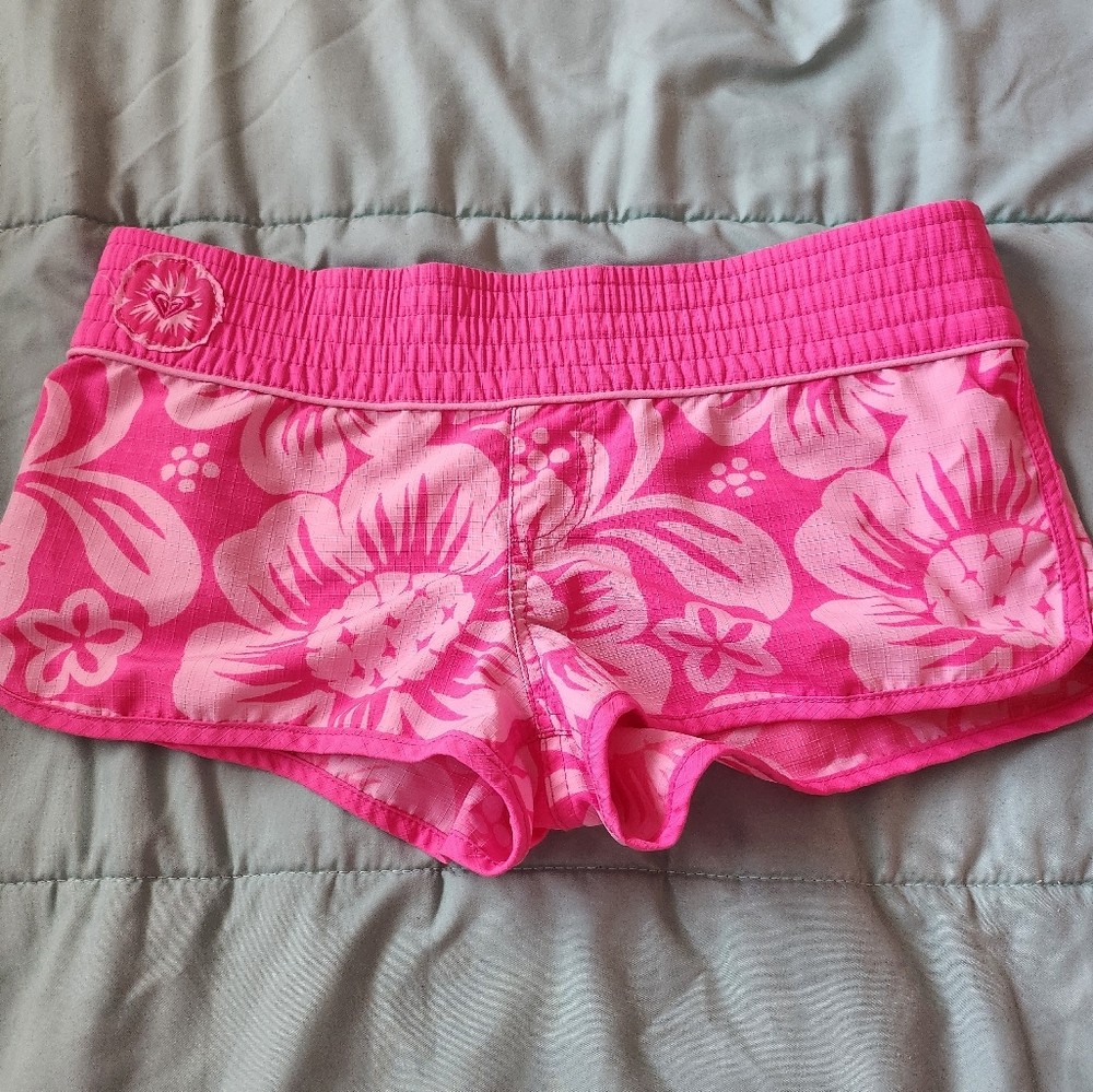 Vintage Roxy Pink Low Rise Mini Shorts